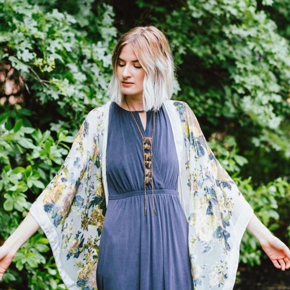 Anthropologie Other - Anthropologie terciera velvet floral kimono shawl